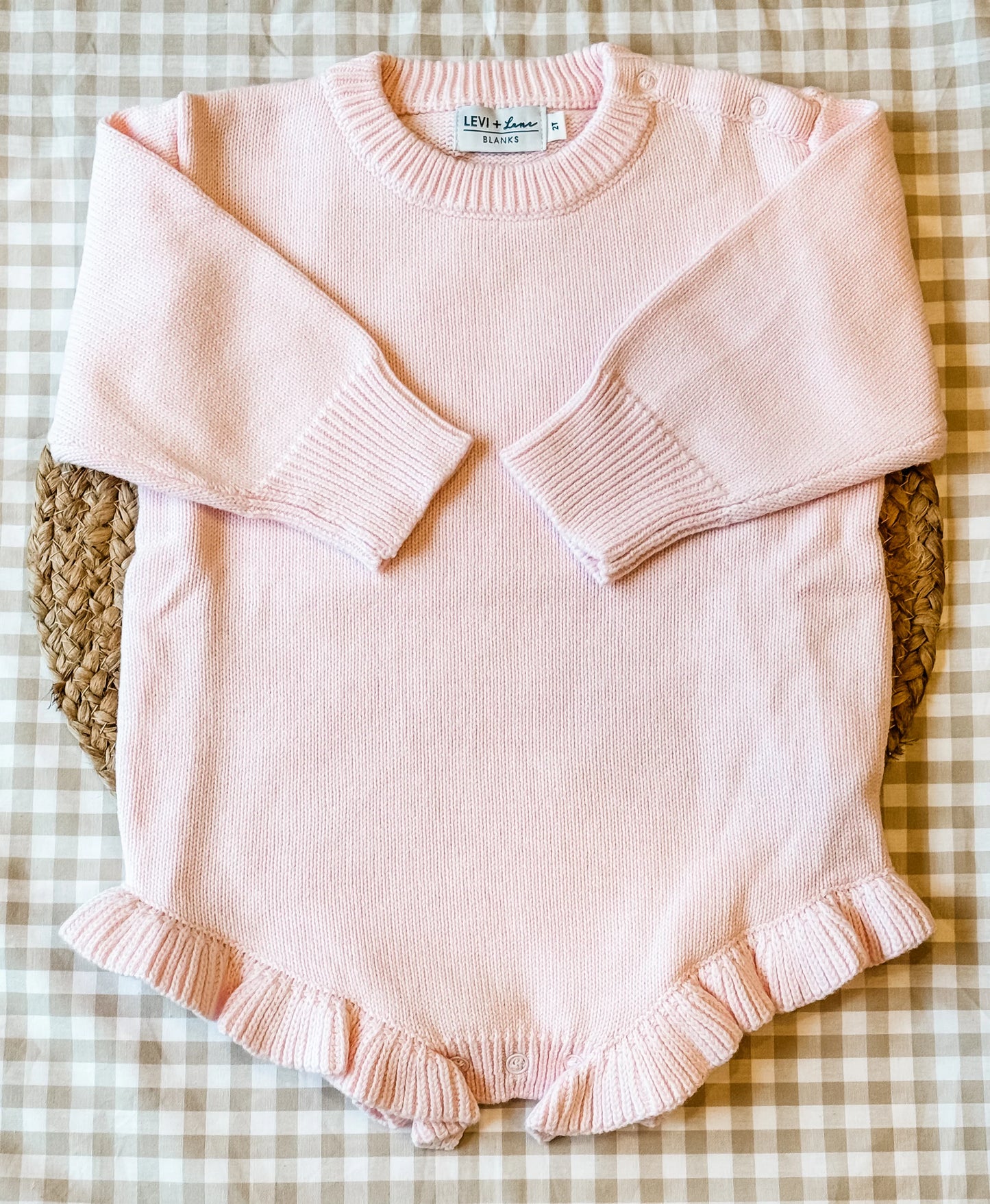 Ruffle knit romper light pink - NB
