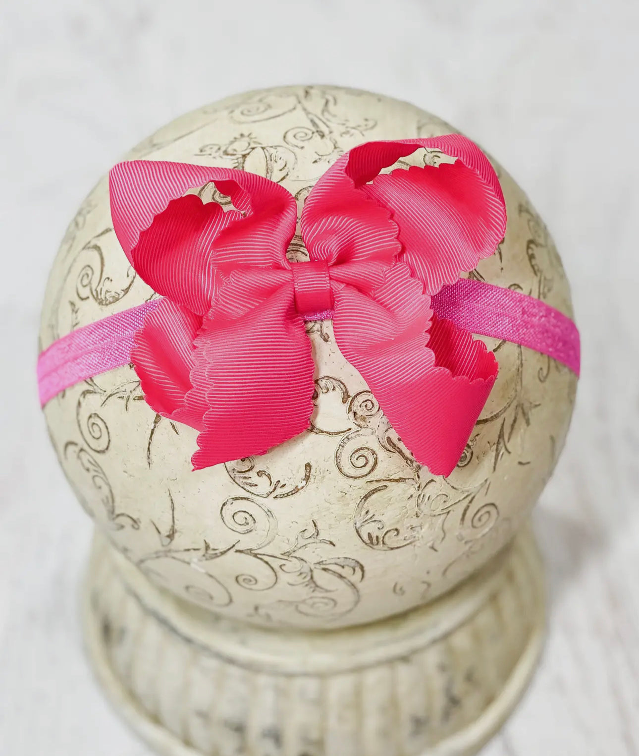 Scalloped headband bow 4.5in