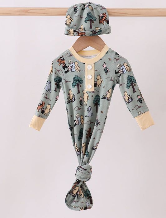 Green character knot gown with hat