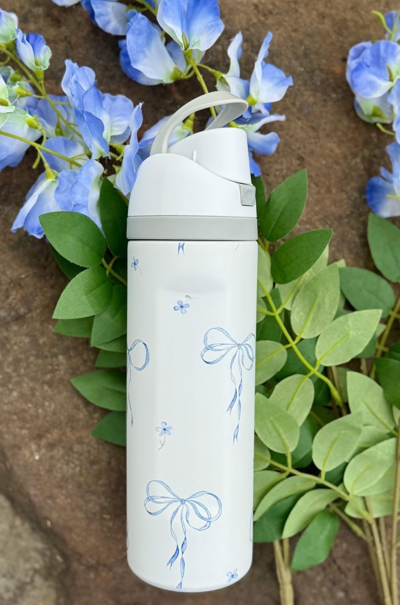 Blue bow water bottle
