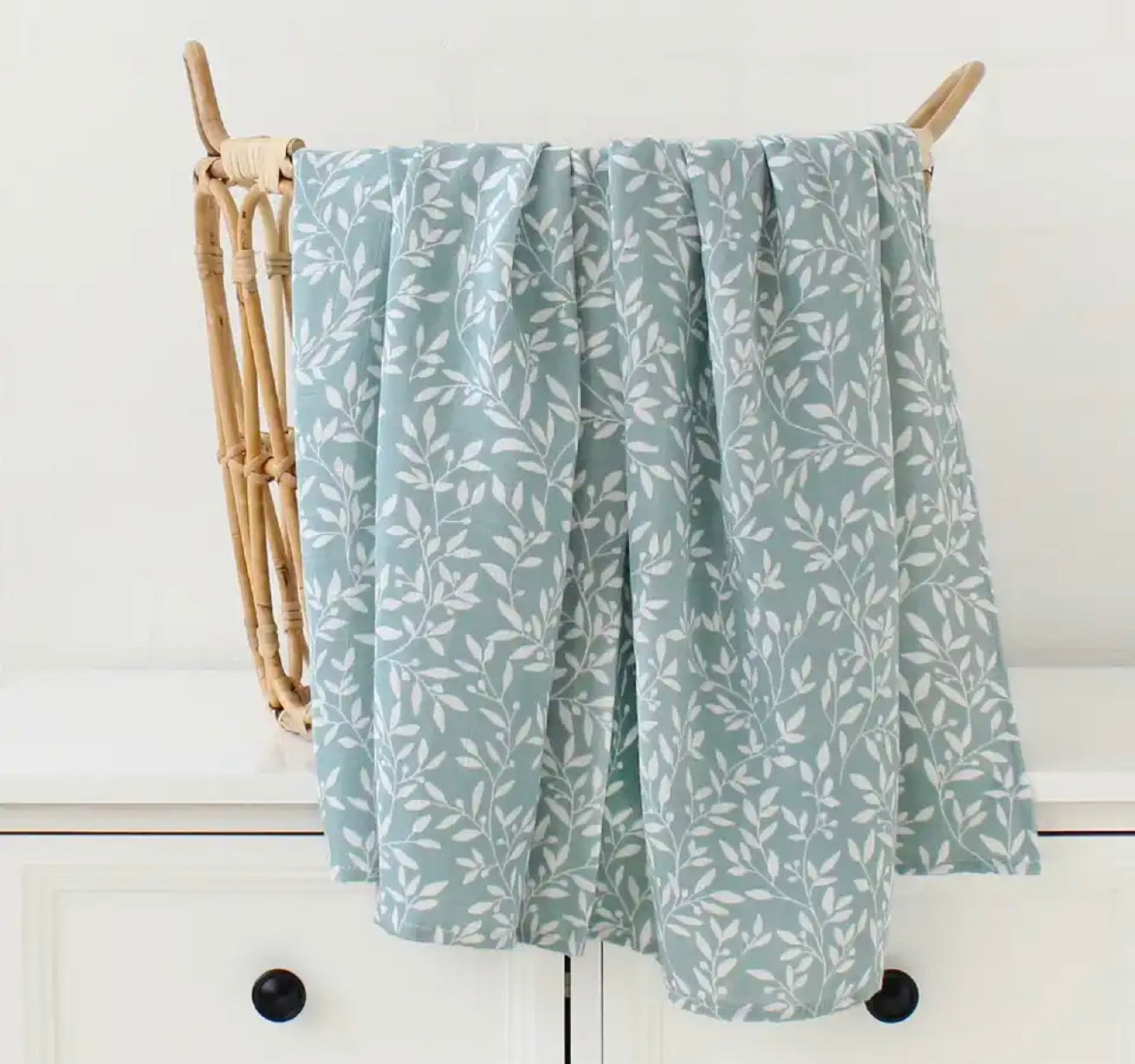 Newborn multi use blanket/burp cloth
