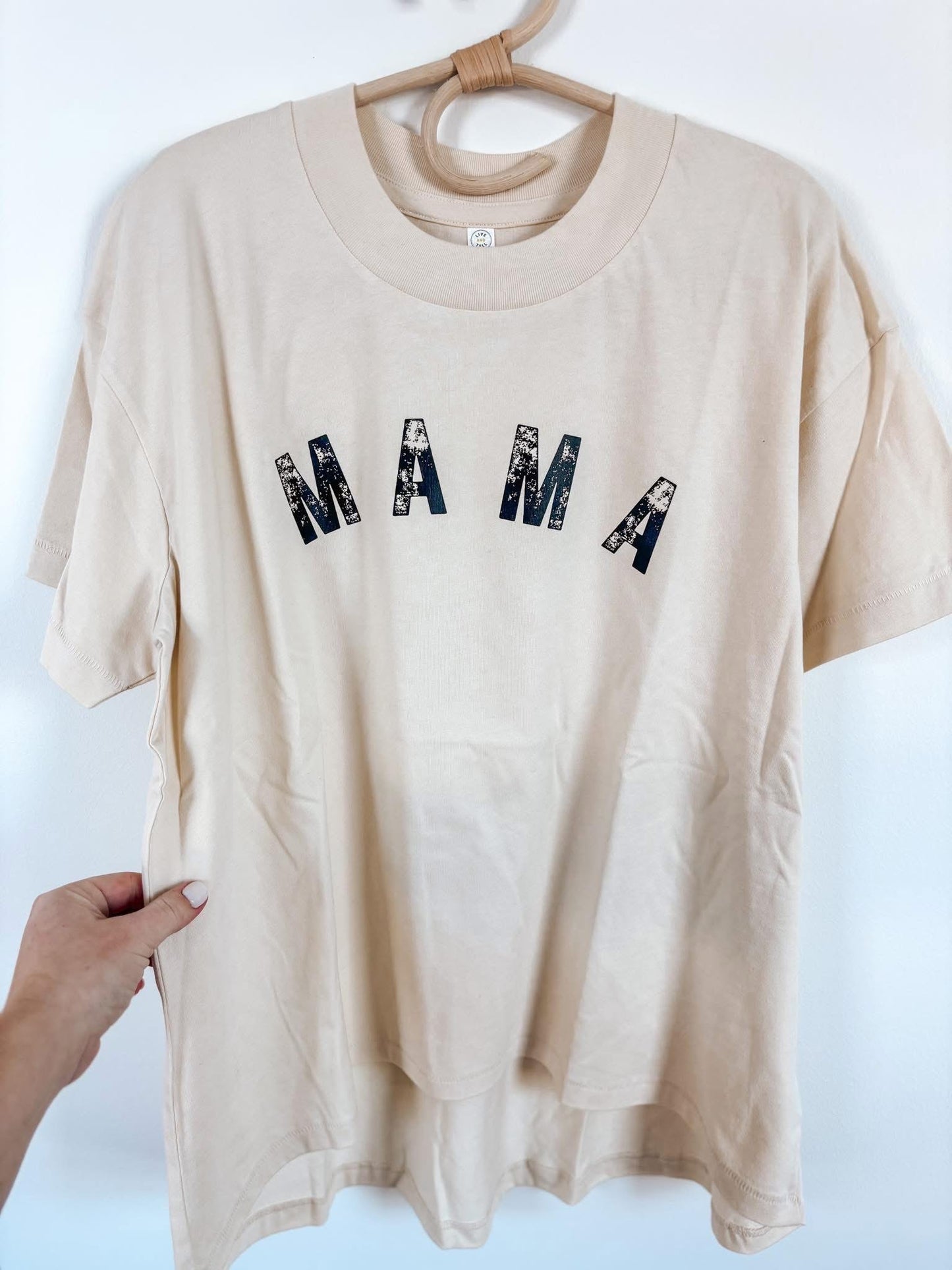 MAMA hi low tee