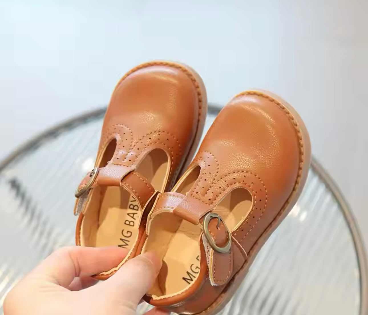 Vintage leather brown shoes