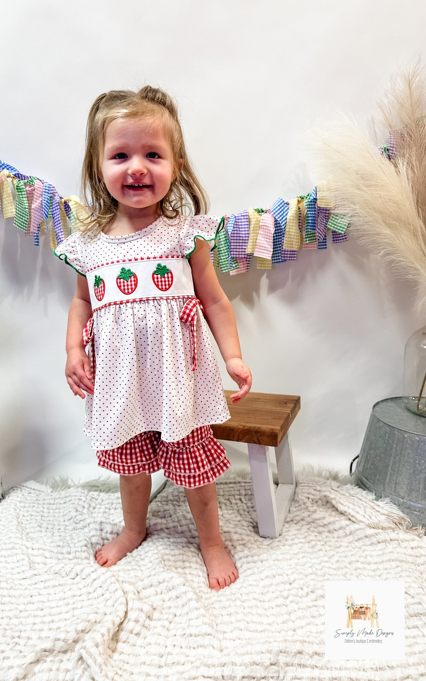 Strawberry girls short set