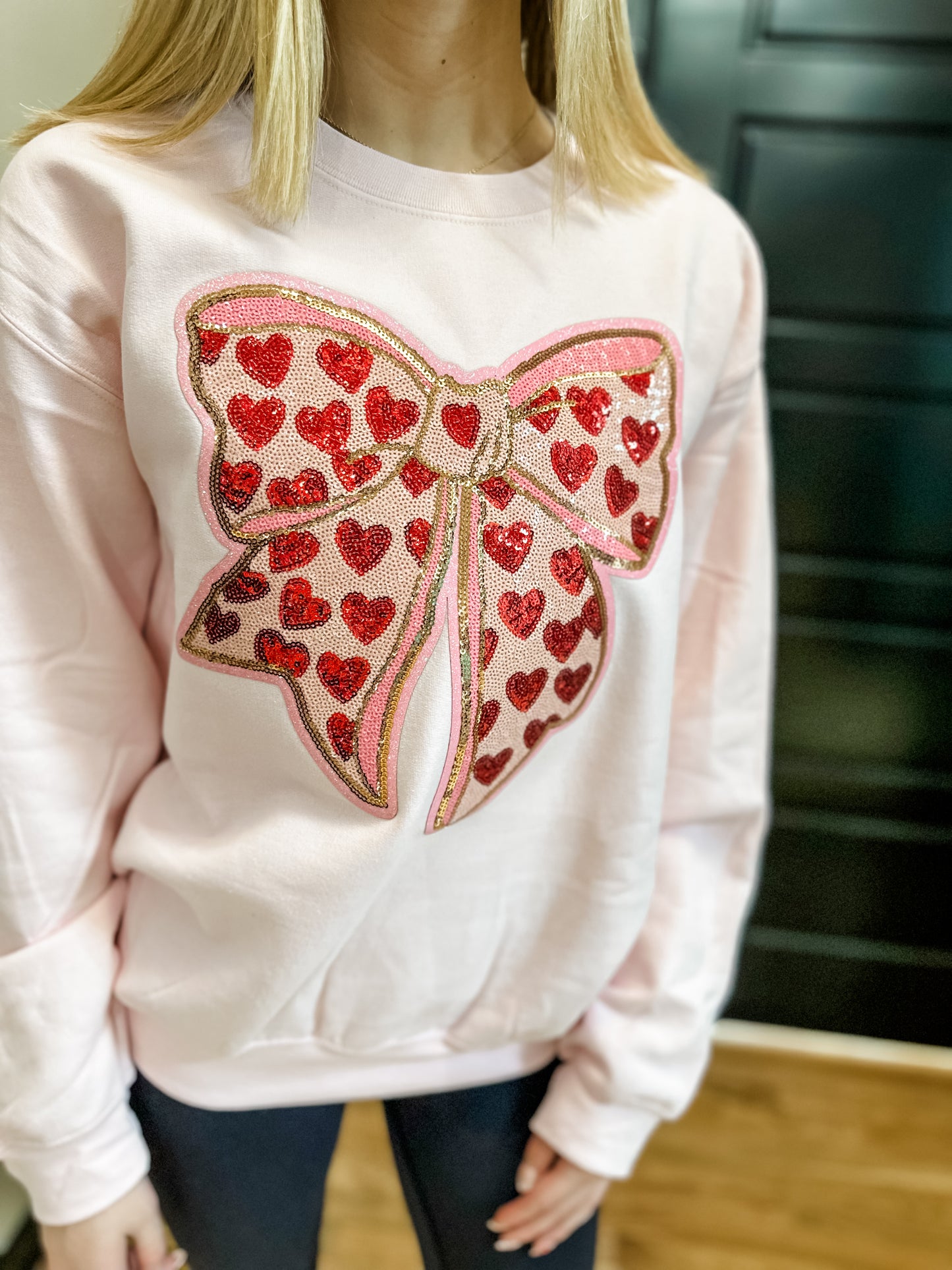 Heart bow sequin patch sweatshirt