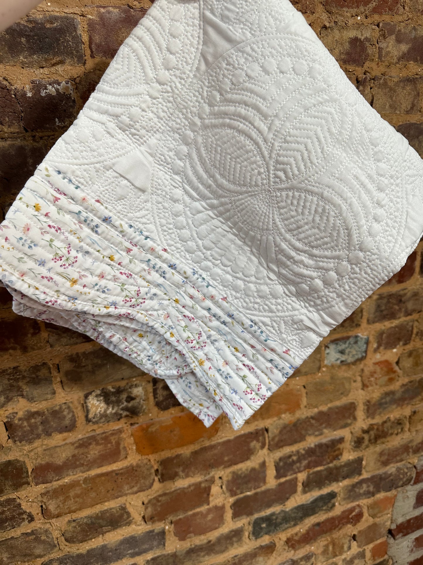 Heirloom Quilts - embroider me!