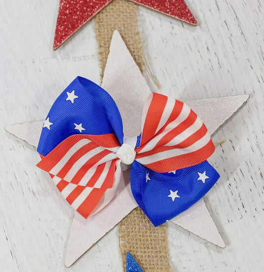 Oversized flag bow (alligator clip)