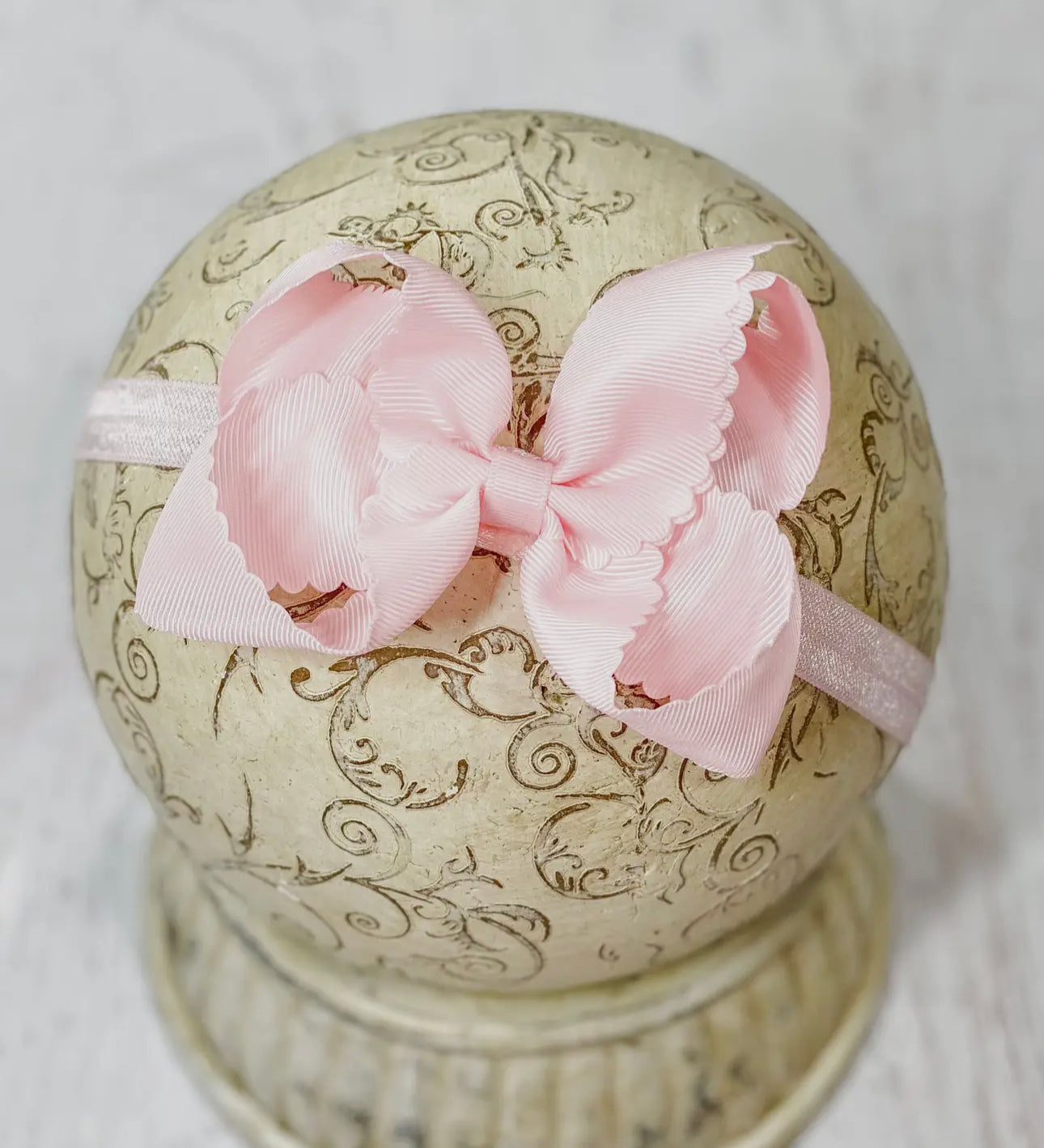 Scalloped headband bow 4.5in