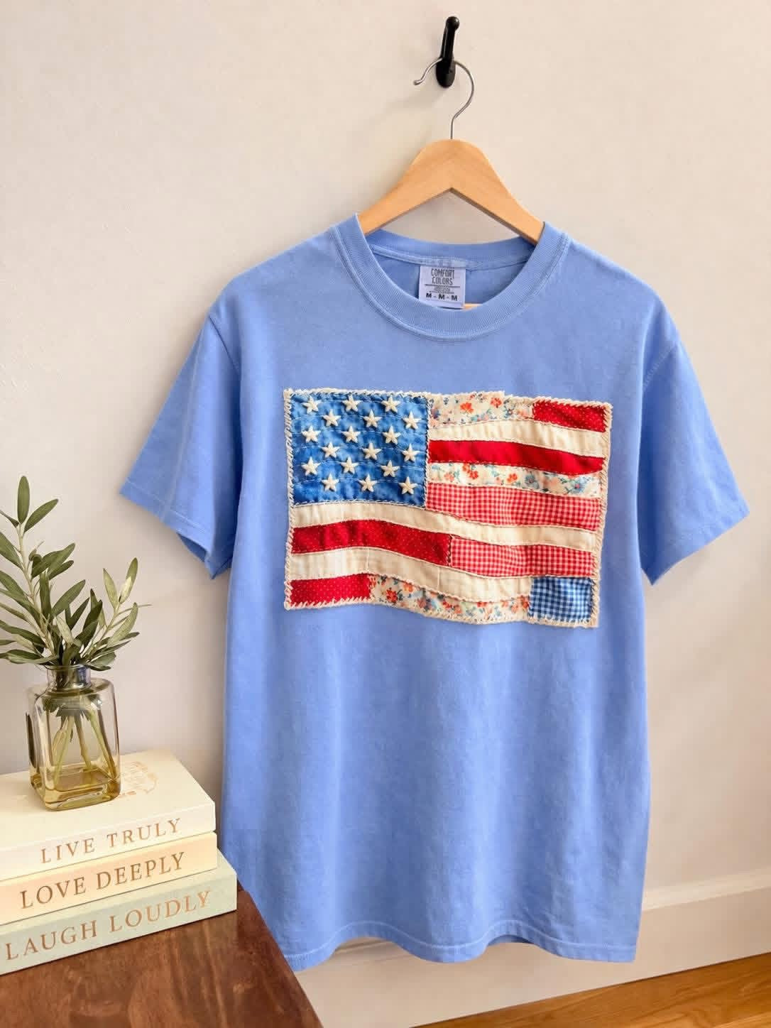 Flag tee