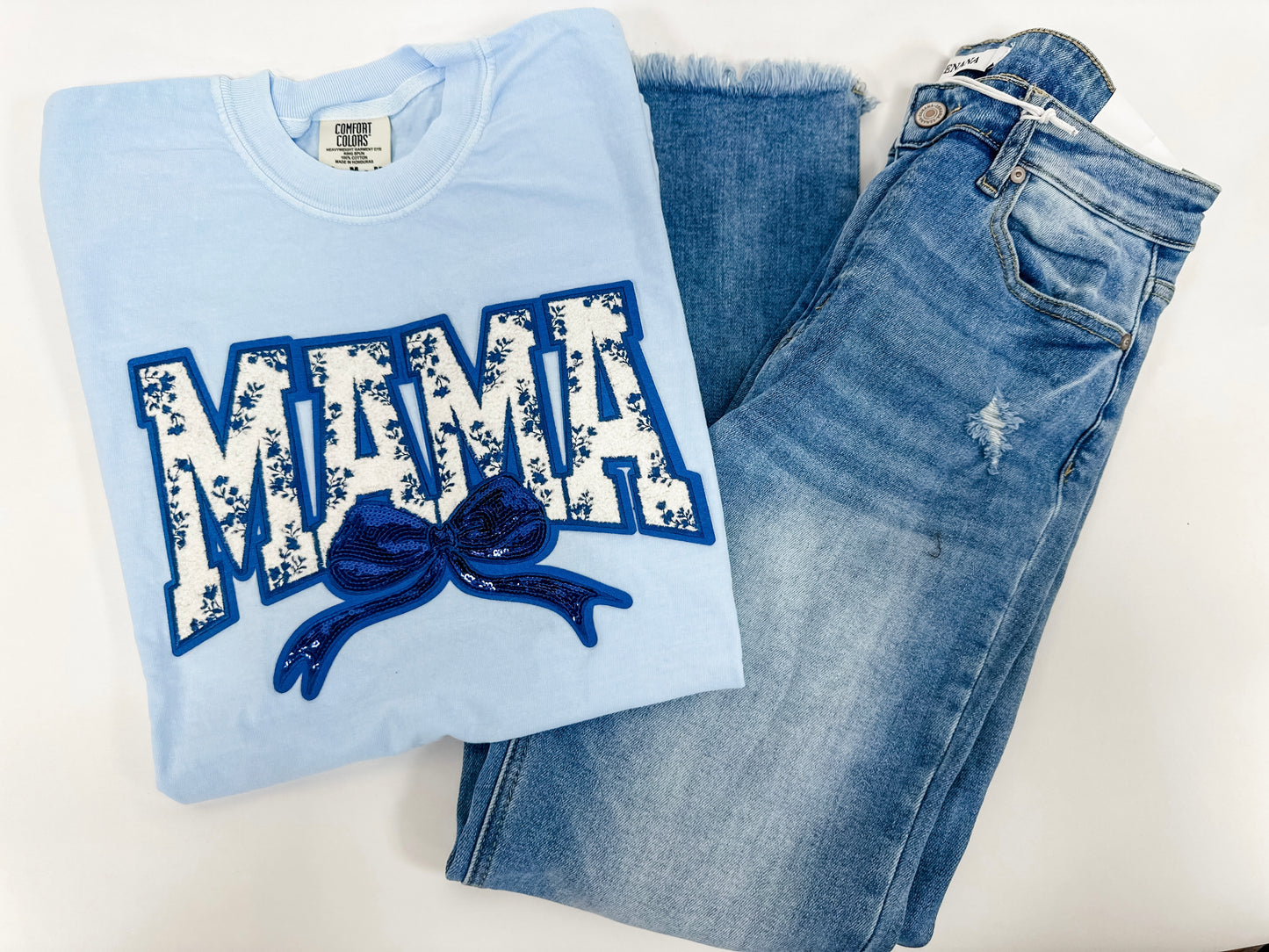 Blue floral bow MAMA tee