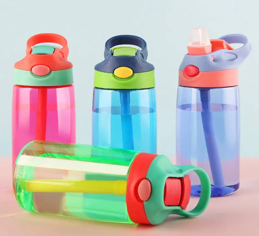 Kids flip top sippy cup