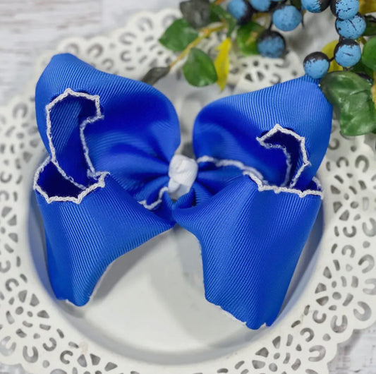Moon stitch bow