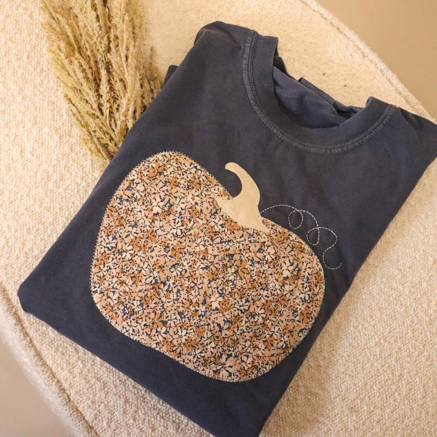 Pumpkin appliqué tee