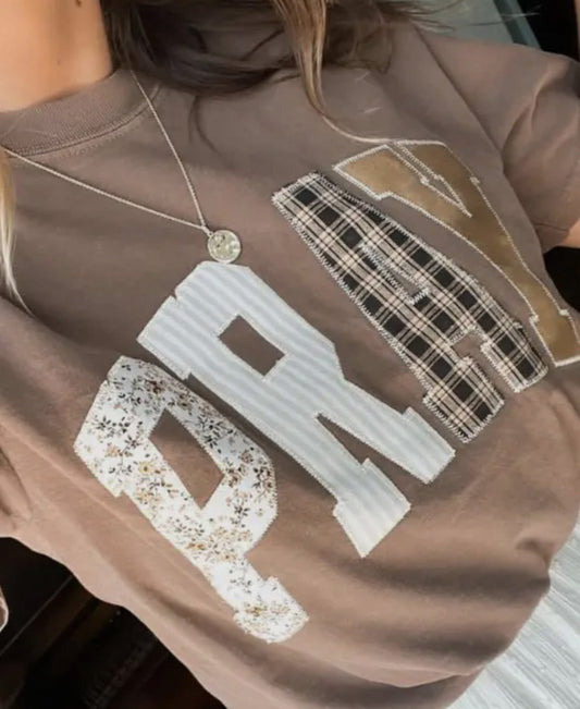 PRAY appliqué tee