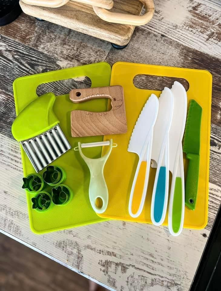 Kids kitchen set