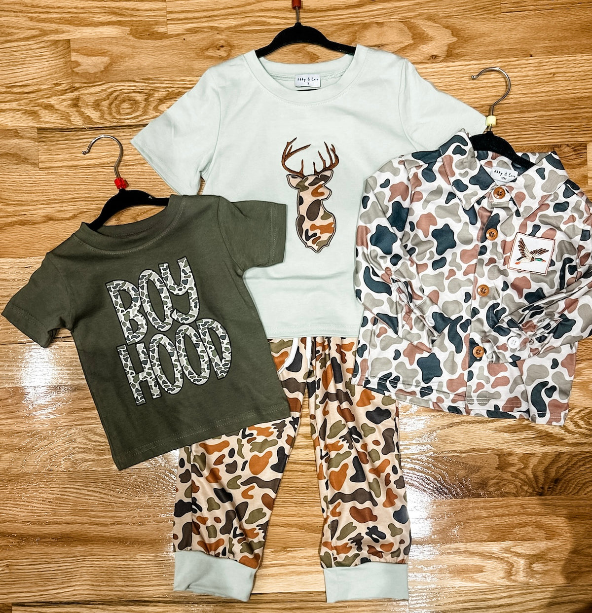 Camo boy hood tee