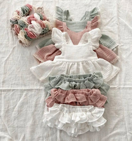 Muslin ruffle bloomer set