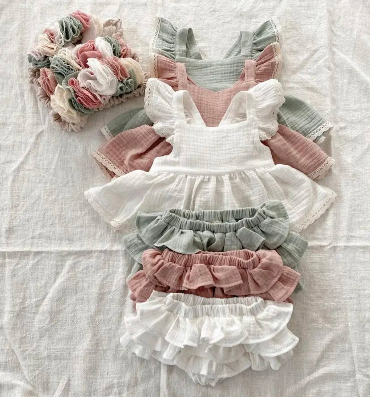Muslin ruffle bloomer set