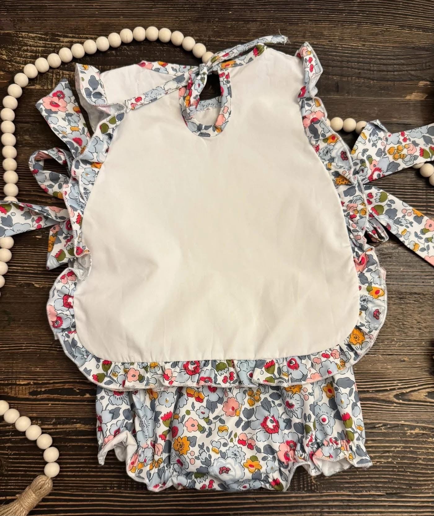 Floral apron set