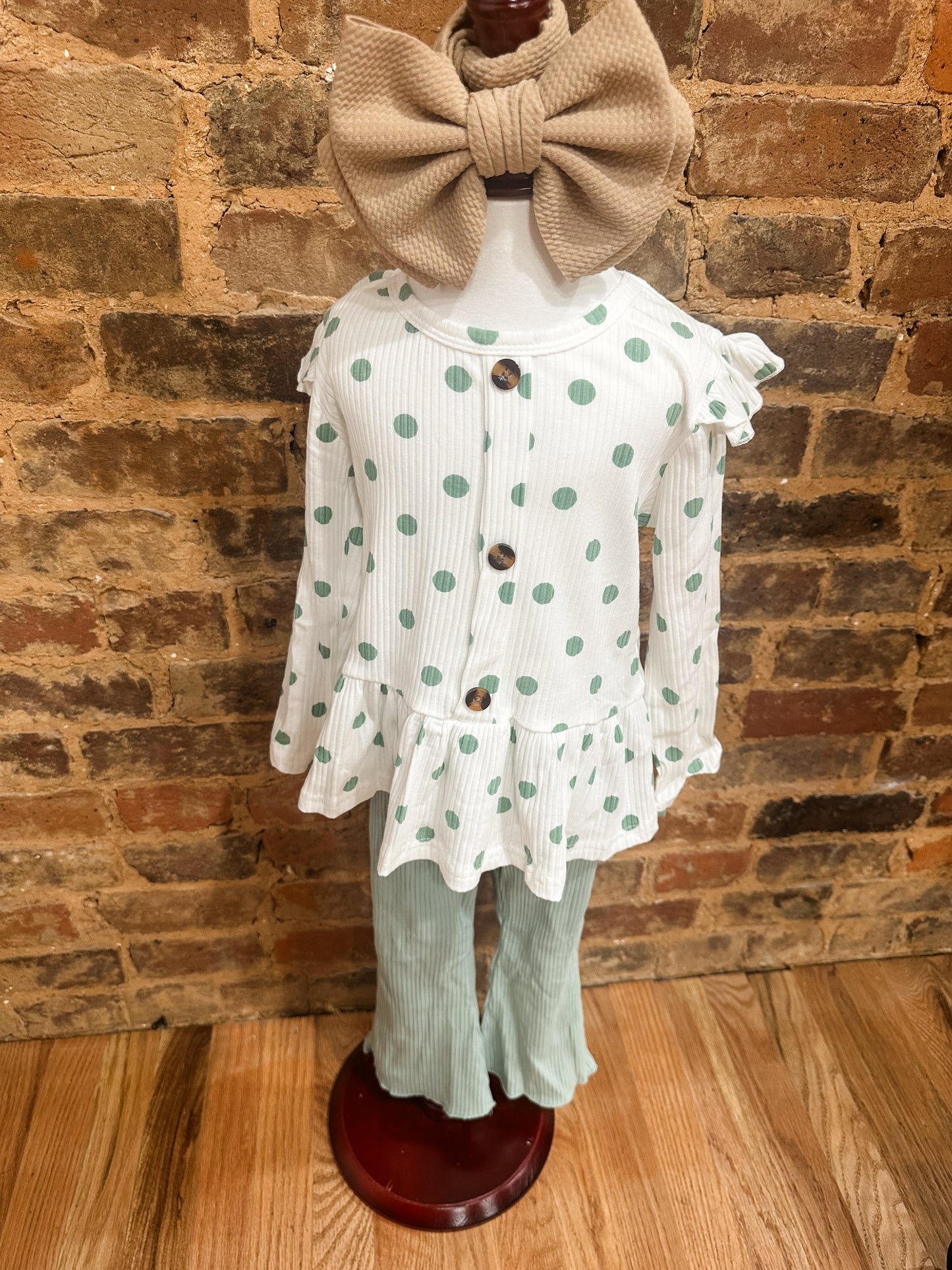 Green polka dot girls set