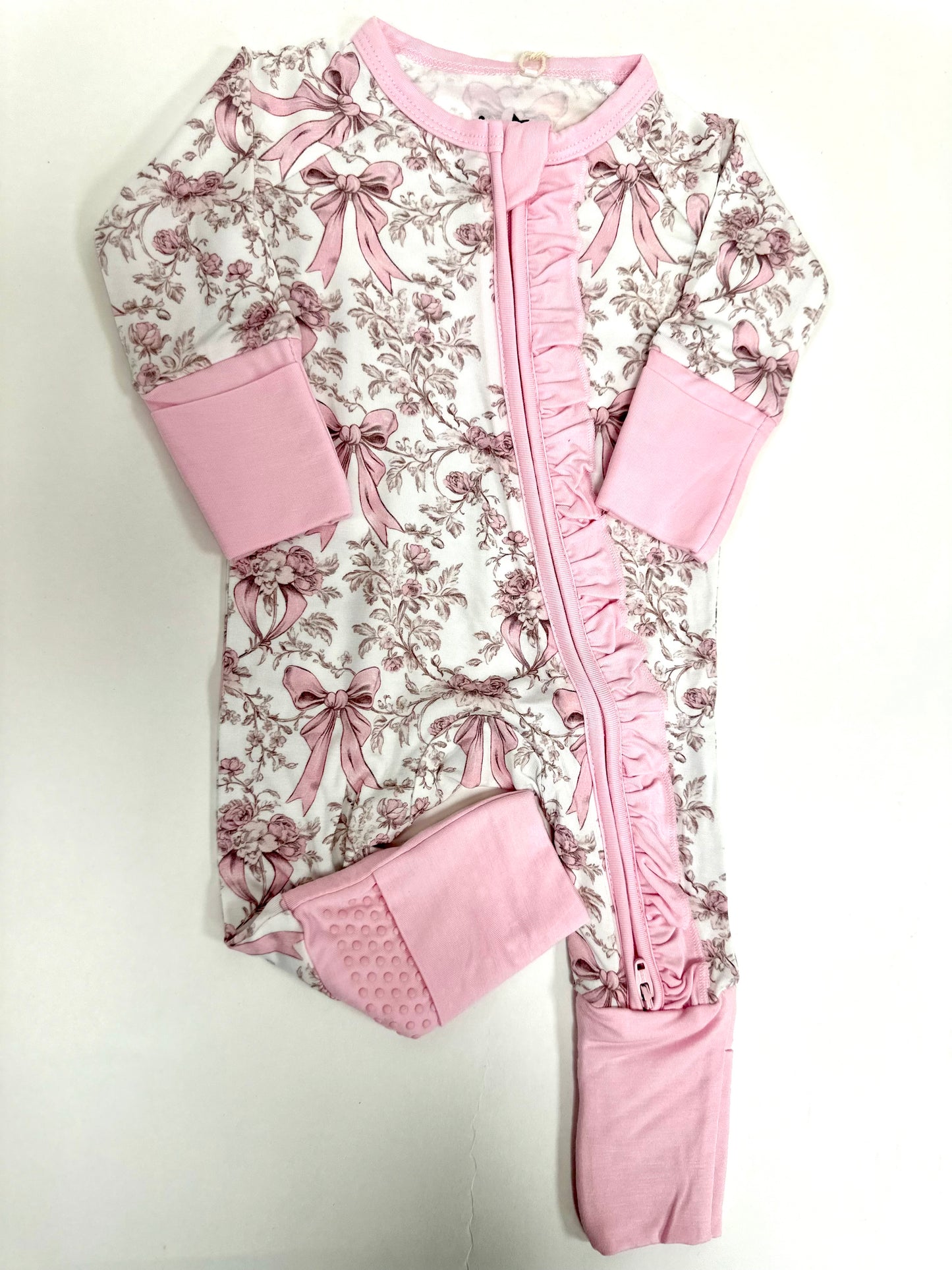 Blooming bows bamboo zippy with ruffles