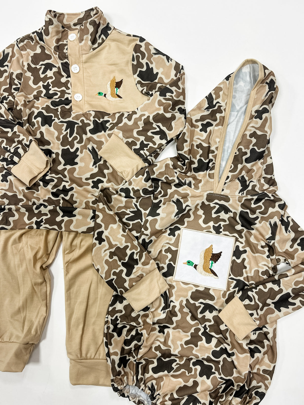 Camo duck hooded bubble