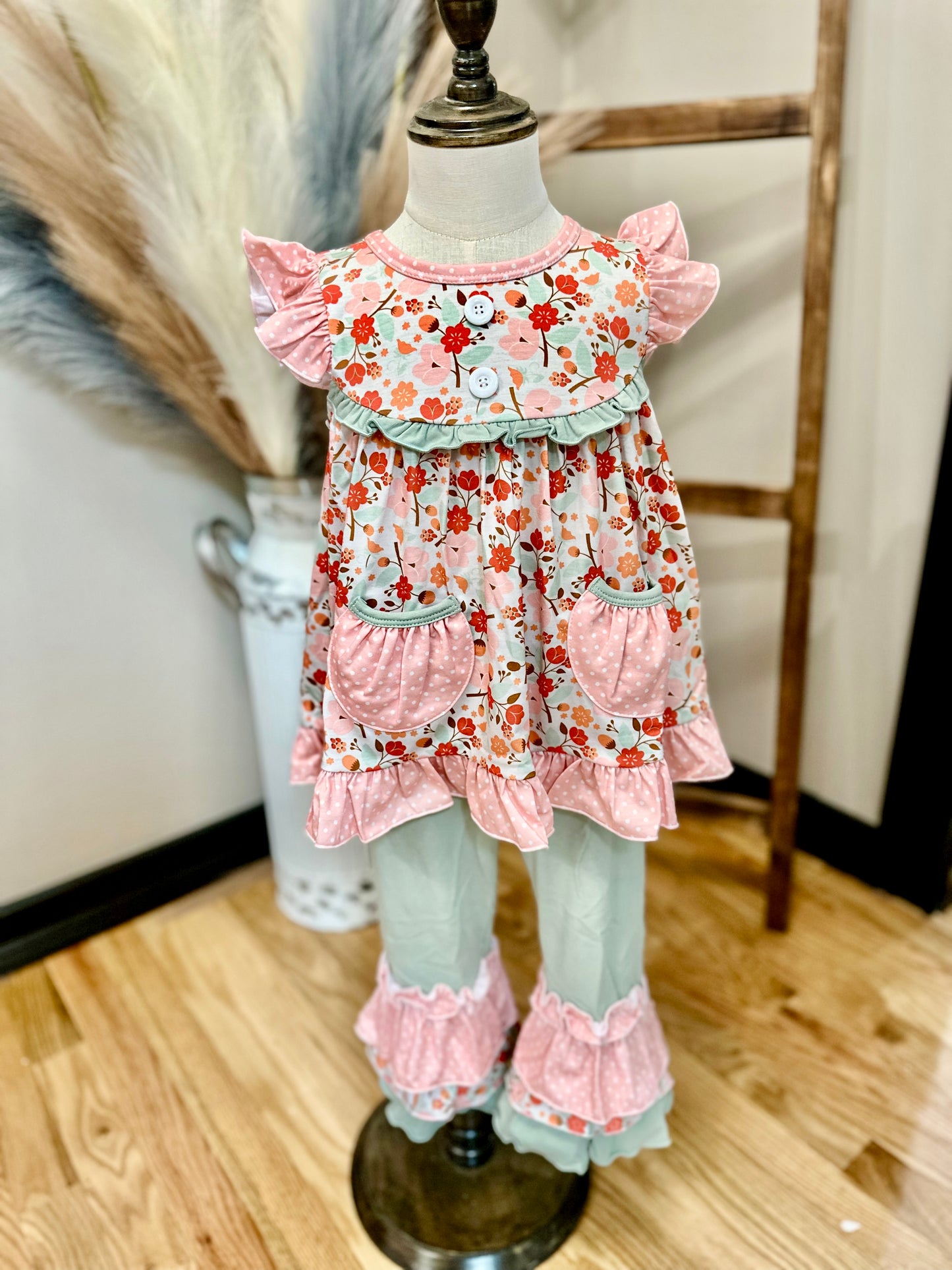Floral pant ruffle set