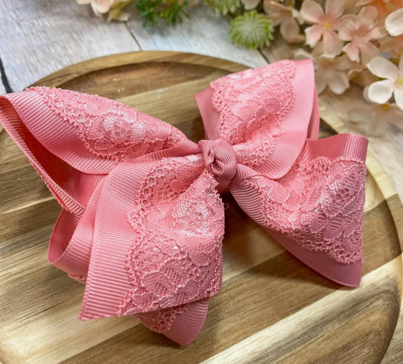 Chatilly white bow