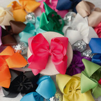 Oversized 5.5in alligator clip bow