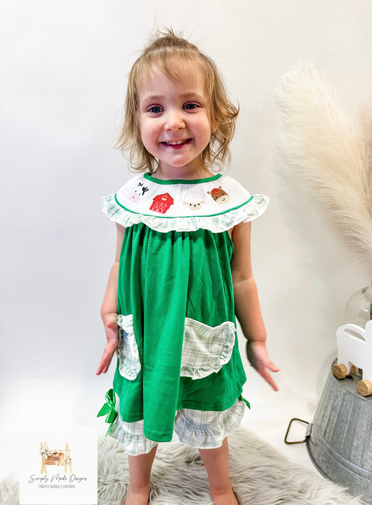 Green farm embroidery short set