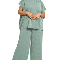 Plus jade pant set