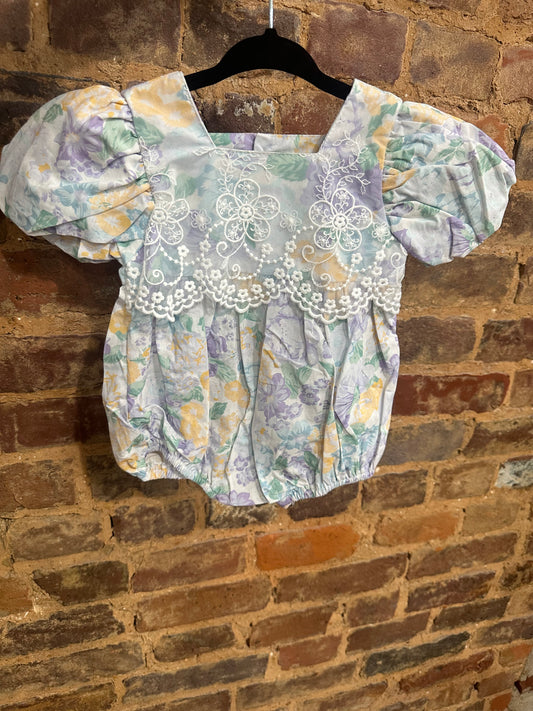 Purple lace floral bubble