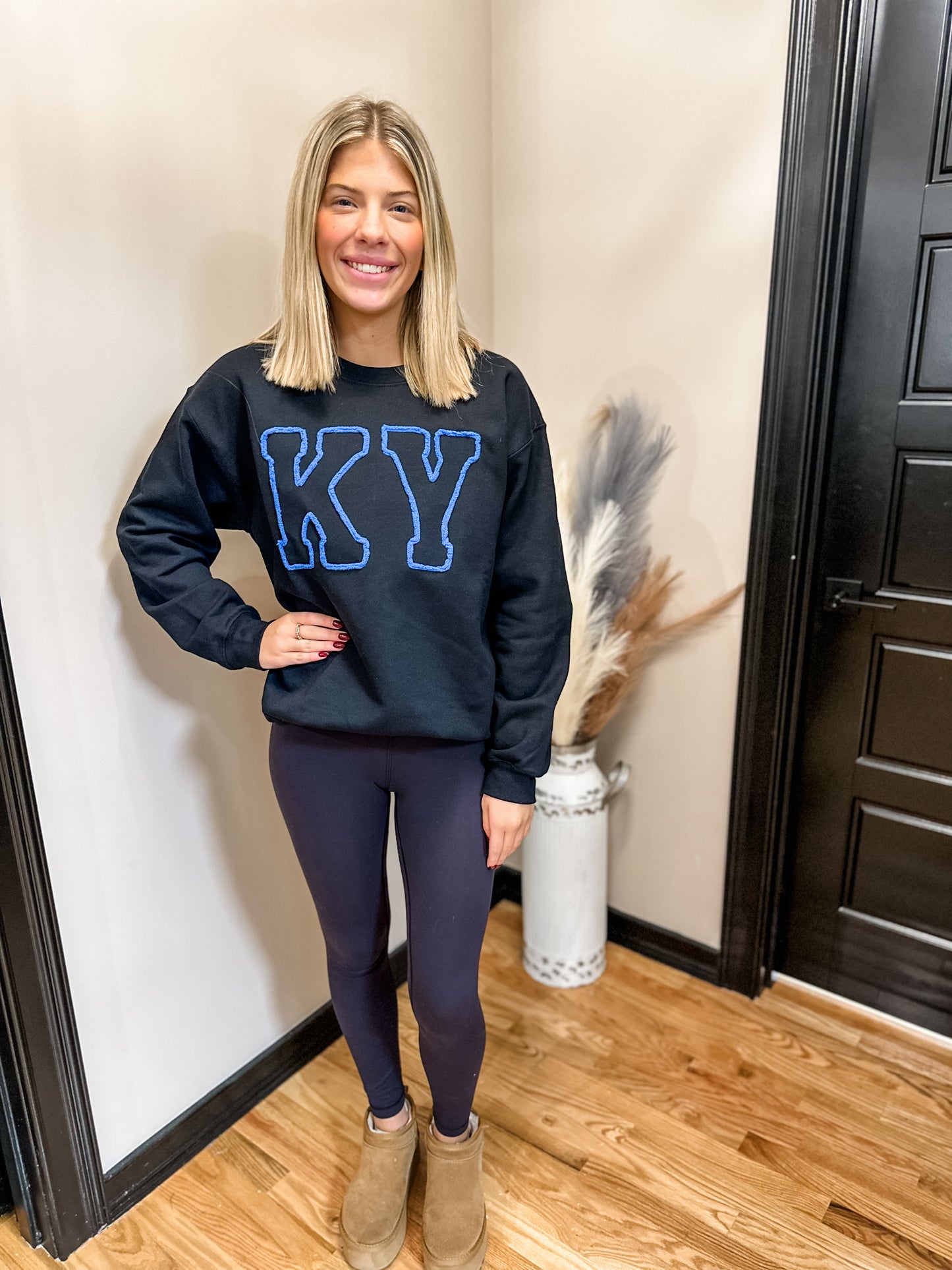 Black KY yarn sweatshirt