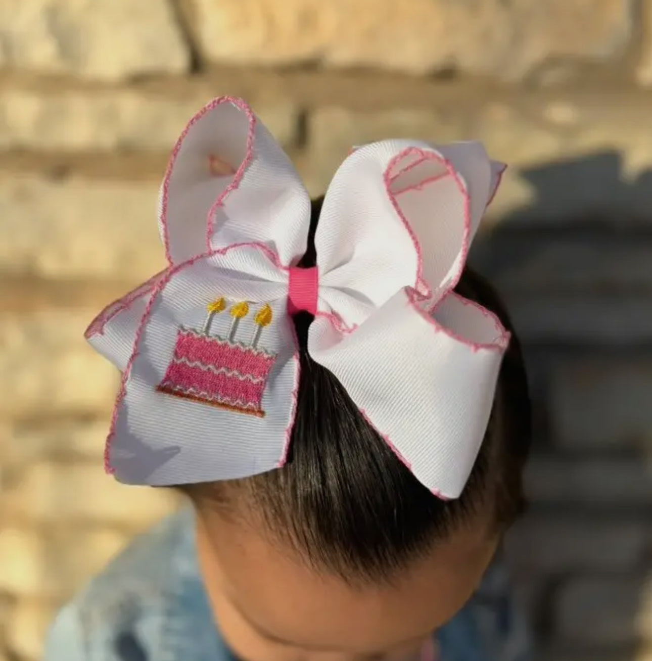 Birthday cake bow
