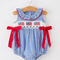 Striped flag bubble 18M