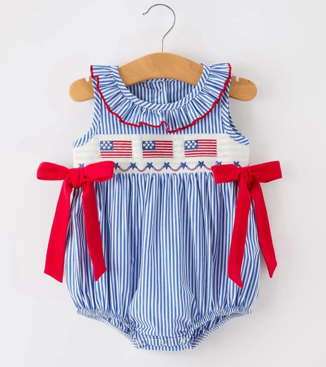 Striped flag bubble 18M