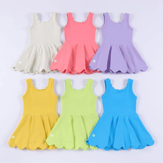 Skallop skort dresses