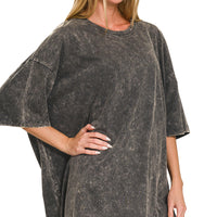 Acid wash boyfriend tee- ash black