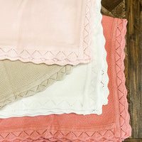 Scallop edge knit blanket