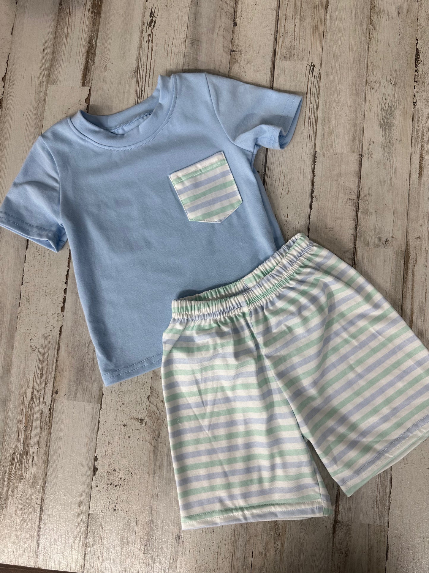 Boys striped short set