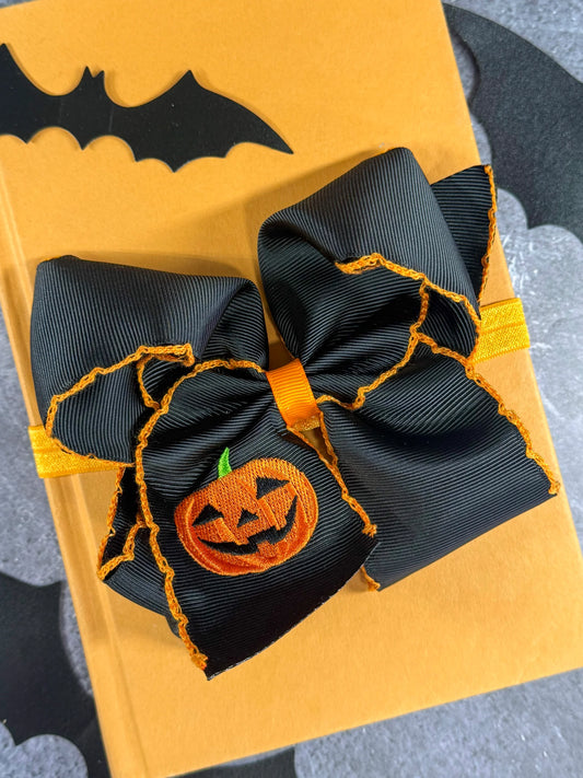 Jack o lantern moonstitch bow