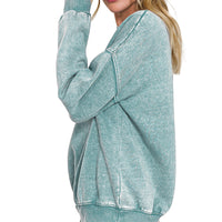 Acid wash pullover- ash blue